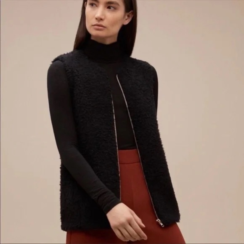 Wilfred Black Textured Zip-Up Vest
